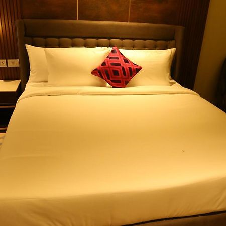 Dreamz Inn & Suites Zirakpur Luaran gambar