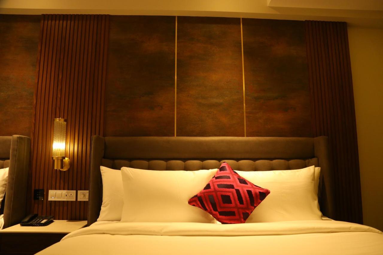 Dreamz Inn & Suites Zirakpur Luaran gambar
