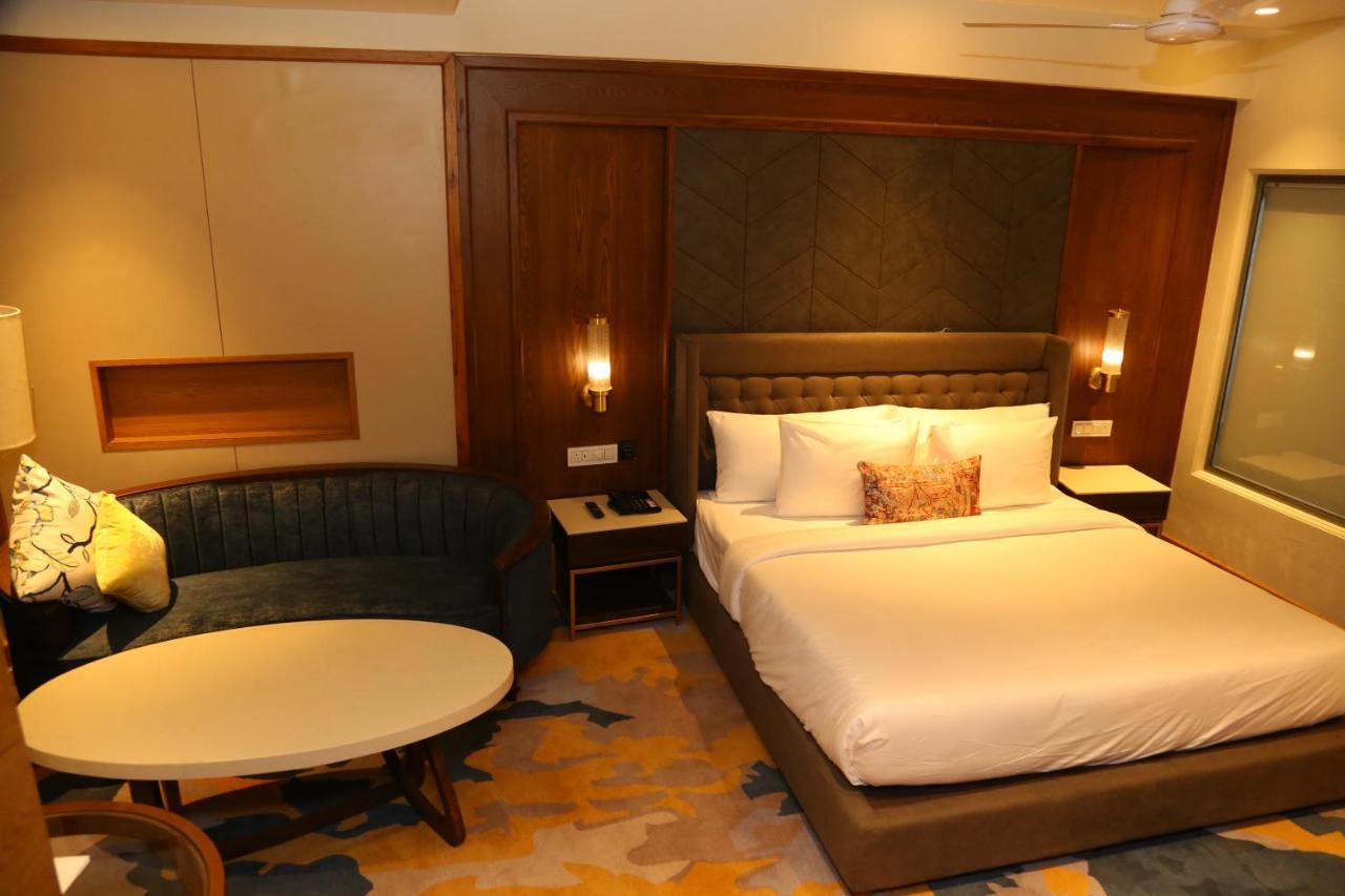 Dreamz Inn & Suites Zirakpur Luaran gambar
