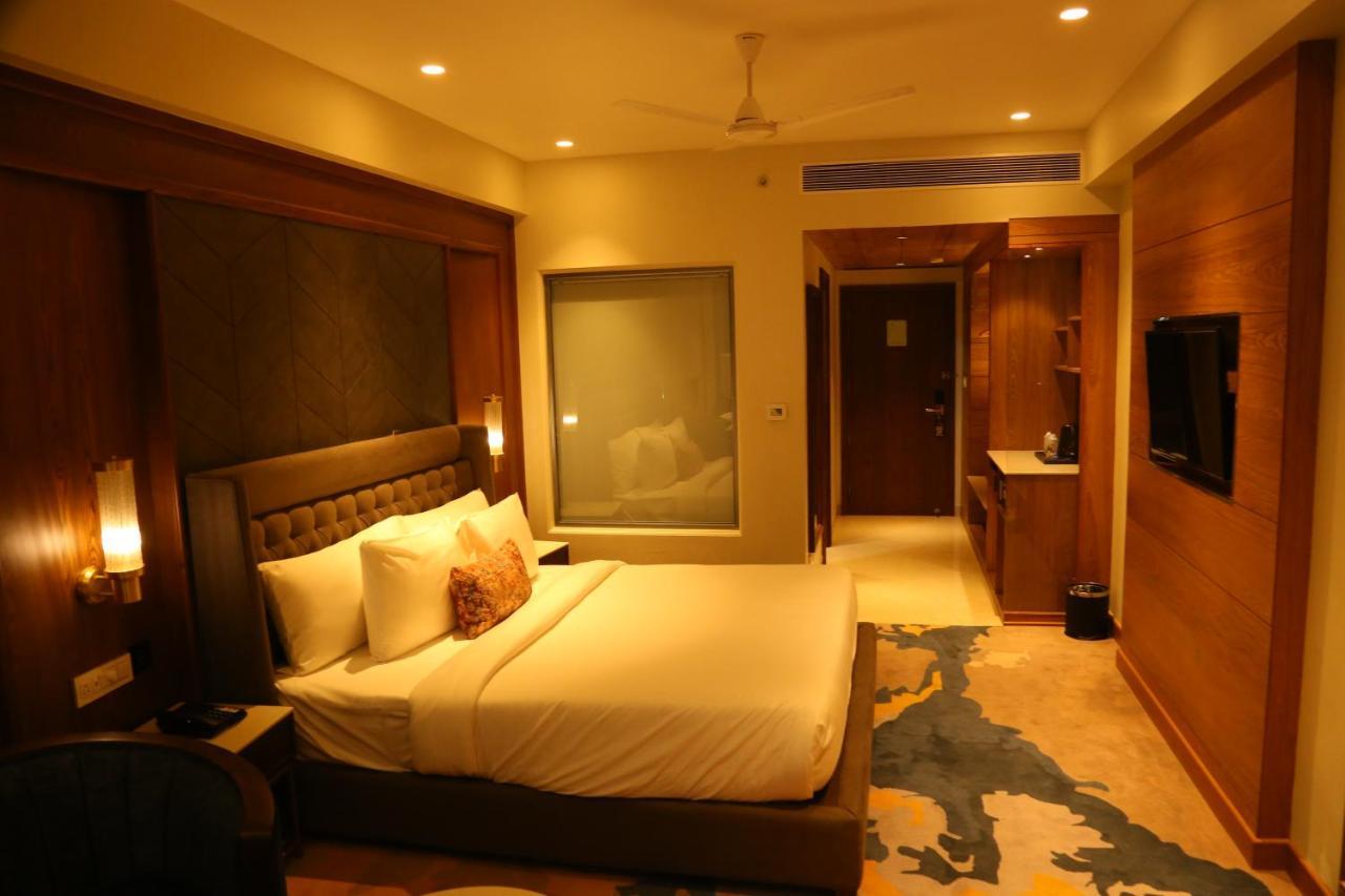 Dreamz Inn & Suites Zirakpur Luaran gambar