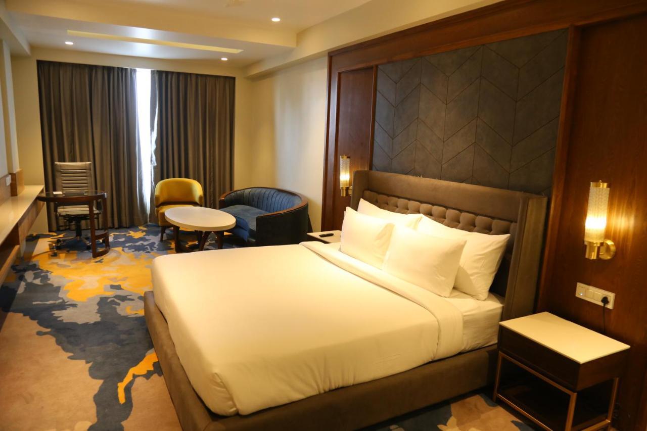 Dreamz Inn & Suites Zirakpur Luaran gambar