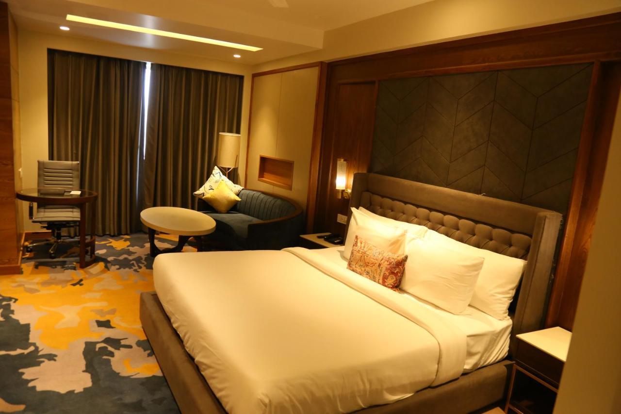 Dreamz Inn & Suites Zirakpur Luaran gambar